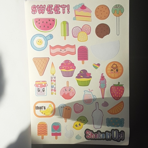 Sticker book - Picture 6 of 8